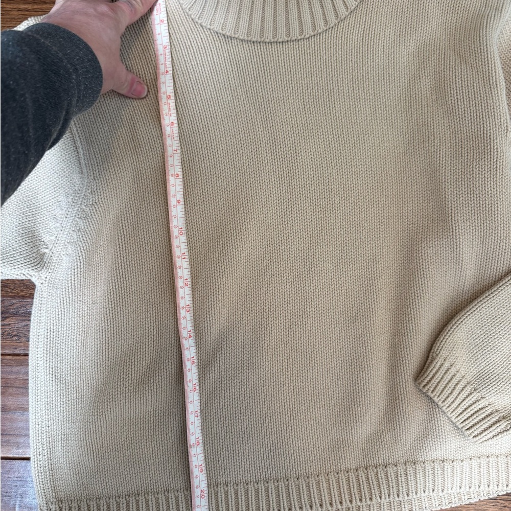 Cozy Cream Turtleneck Vintage Sweater - Picture 3 of 9